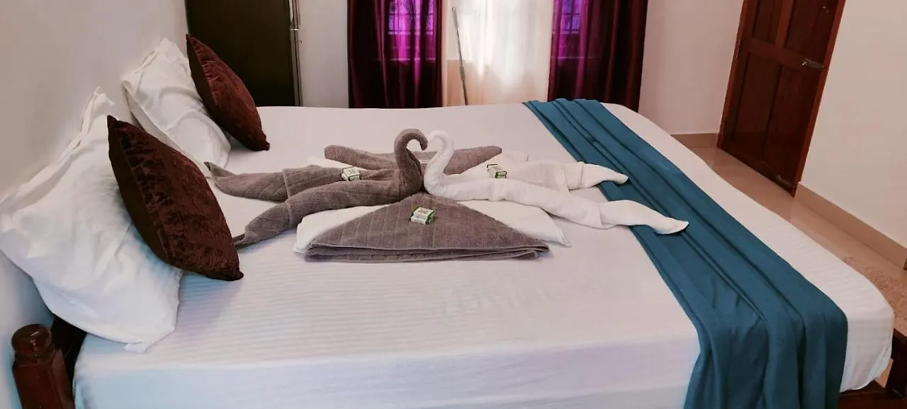Le Coco Beach Resort Varkala Cliff Hotel