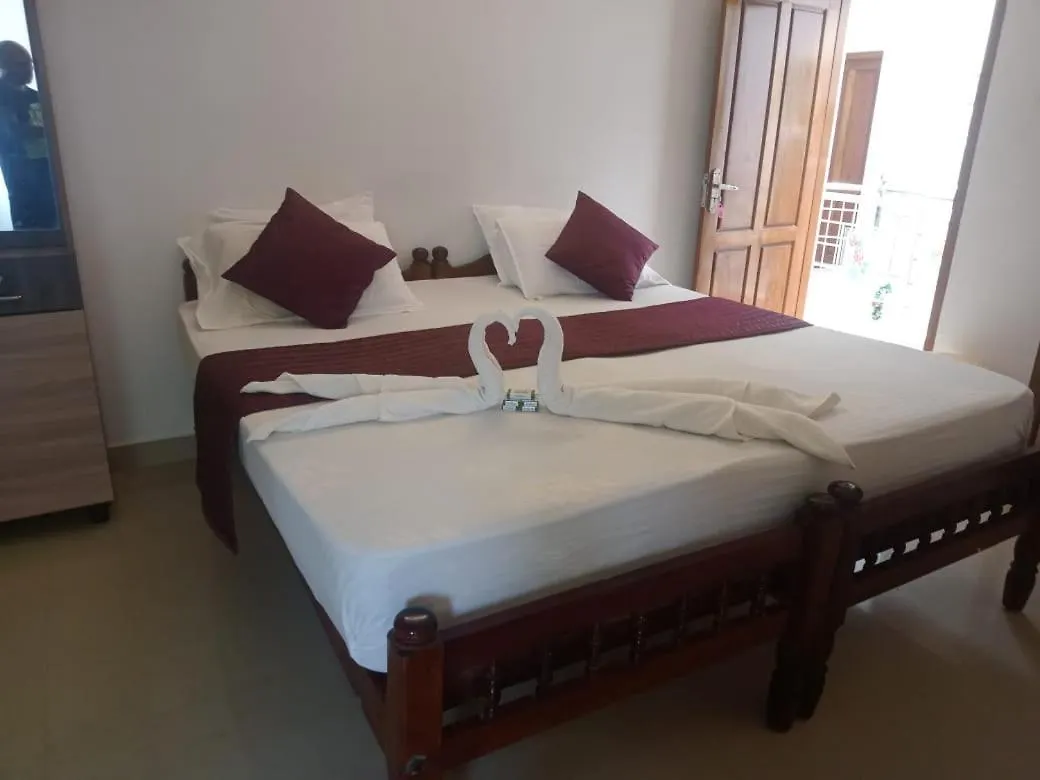 Hotel Le Coco Beach Resort Varkala Cliff India